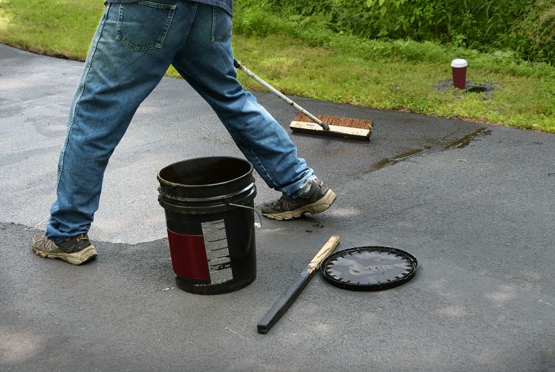 Driveway Sealcoating Service detail