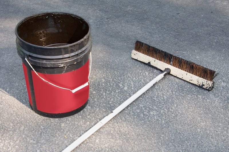 Hot Tar Driveway Sealing in Fort Myers, FL