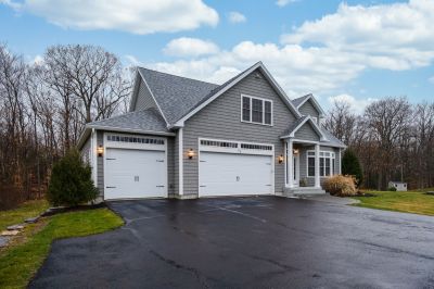 Tar Driveway Sealing in Grand Rapids, MI